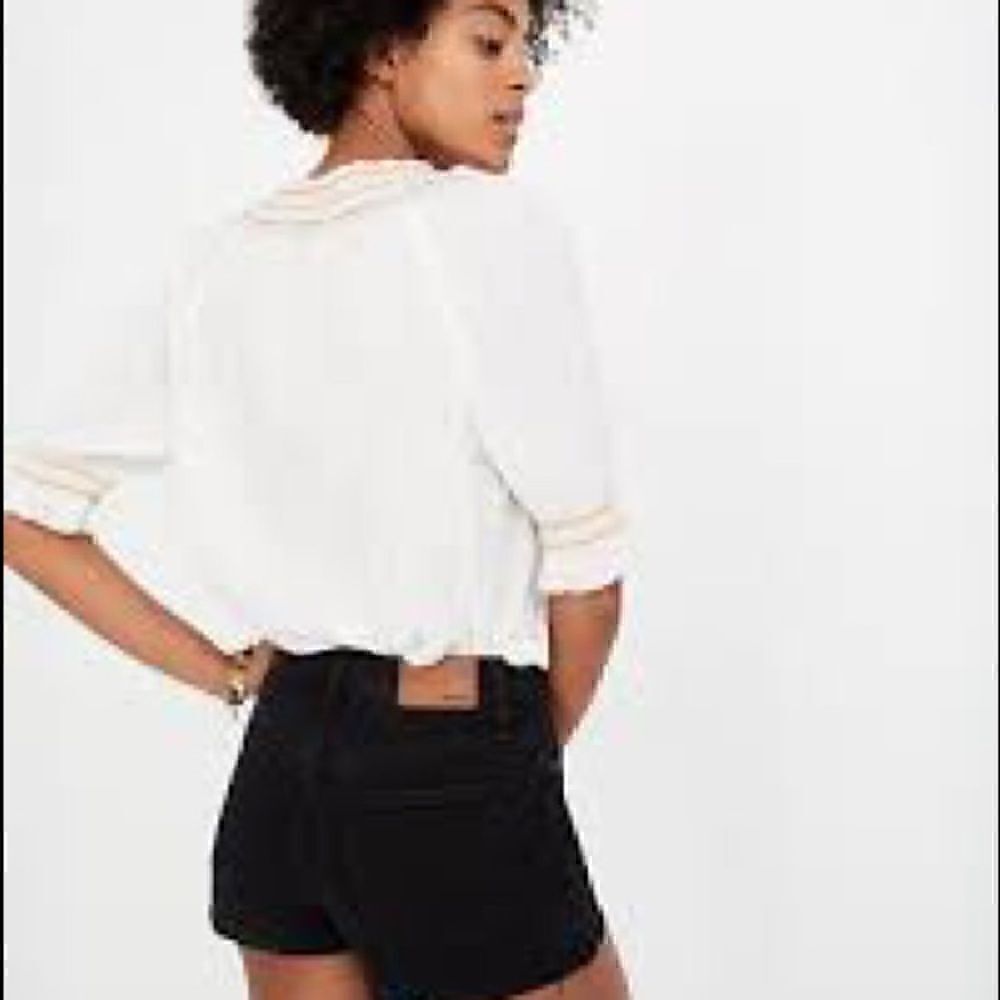 NEW Madewell High-Rise Denim Shorts in Black Frost: Button-Front Edition Size 26 - Picture 3 of 12